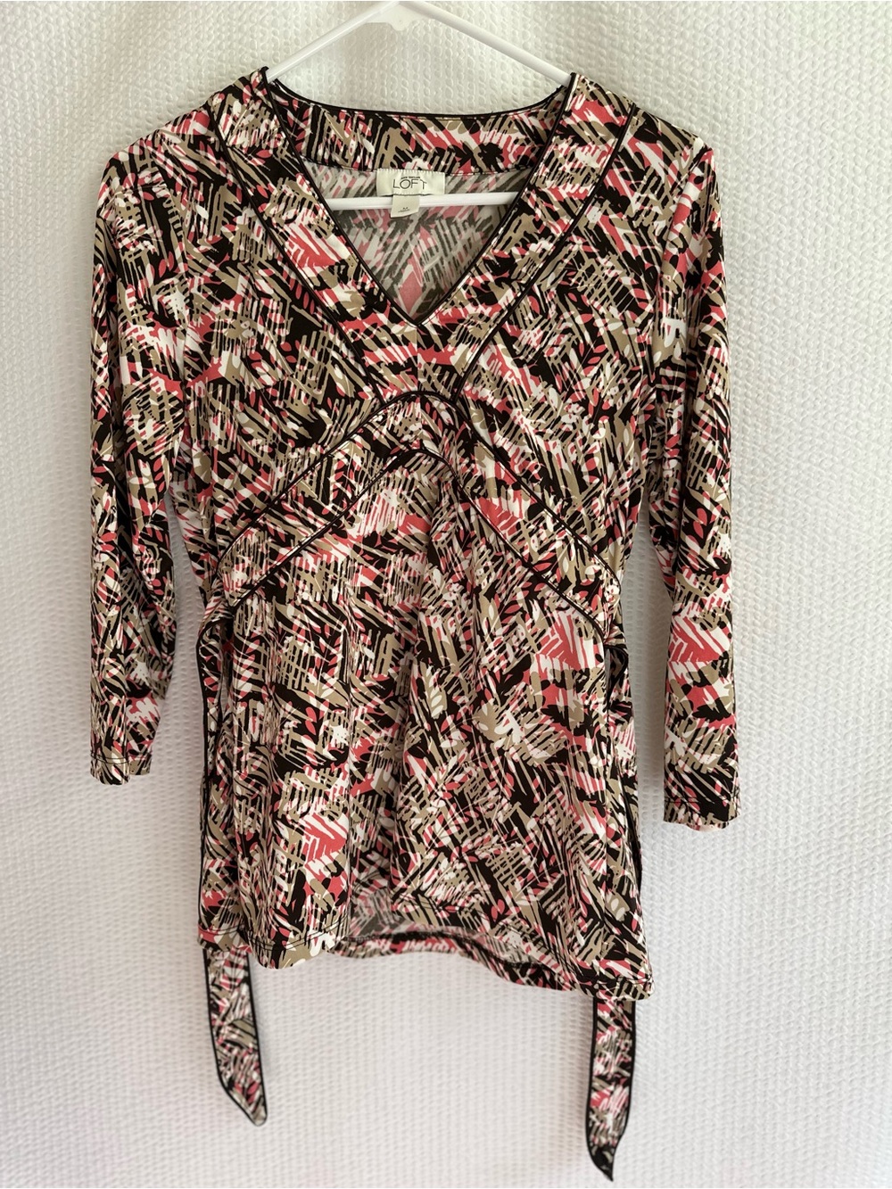 LOFT Women’s Abstract Print Faux Wrap Tie Waist Top Size Medium Pink Brown Cream